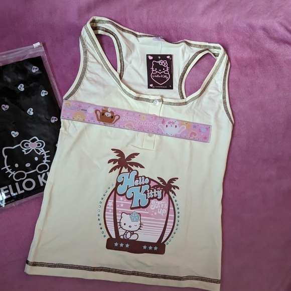 hello kitty tank top - Picture 2 of 4